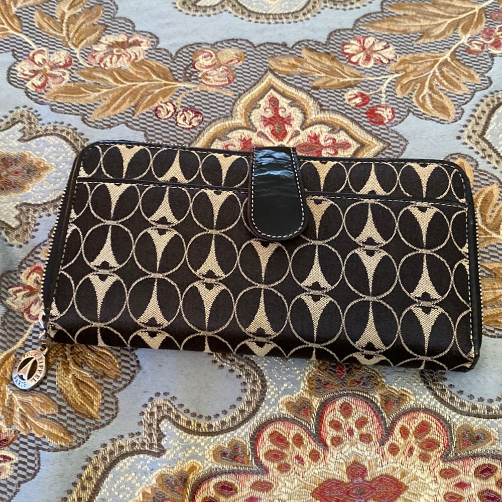 Authentic La Tour Eiffel wallet
